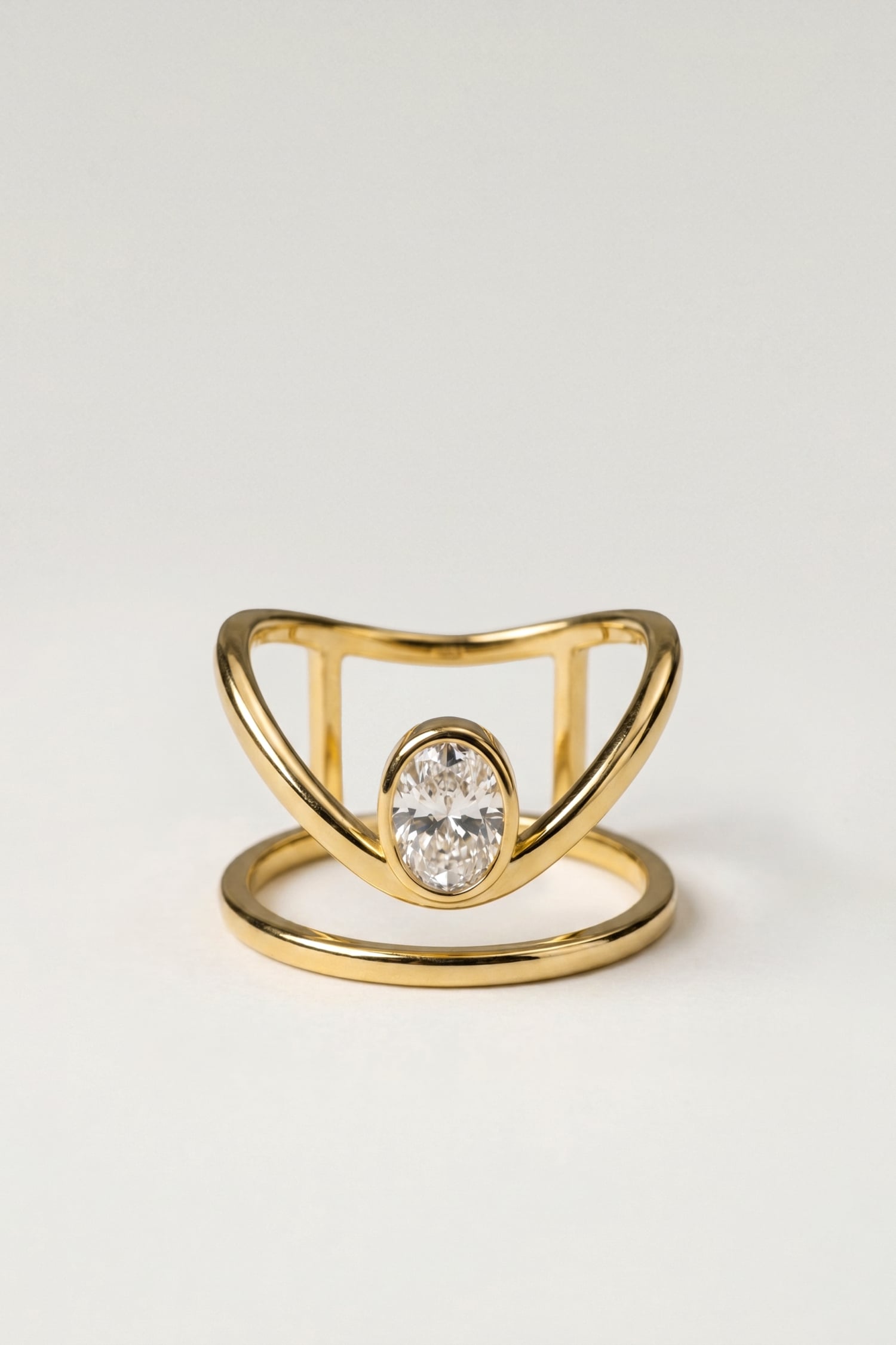 Aurel Ring.