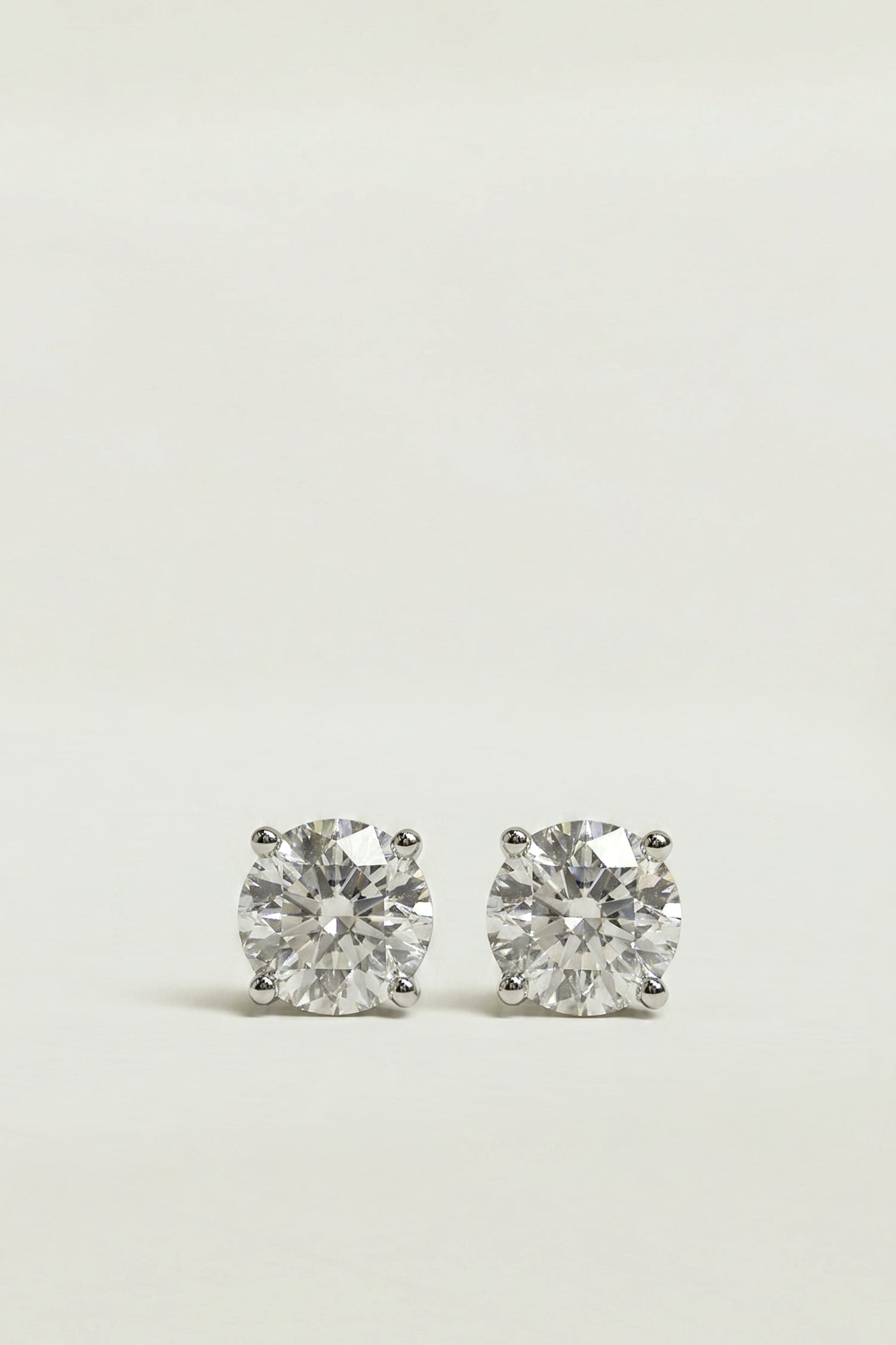 Round Cut Studs/ 5mm