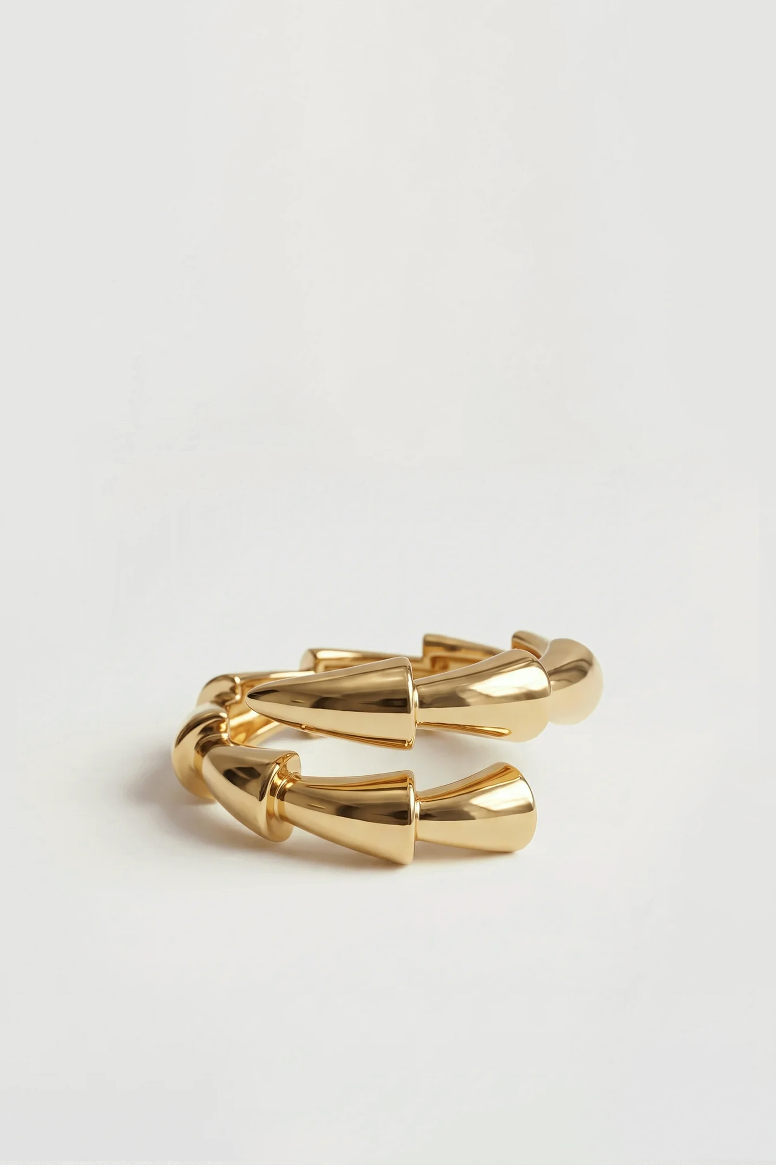 Chica Ring.