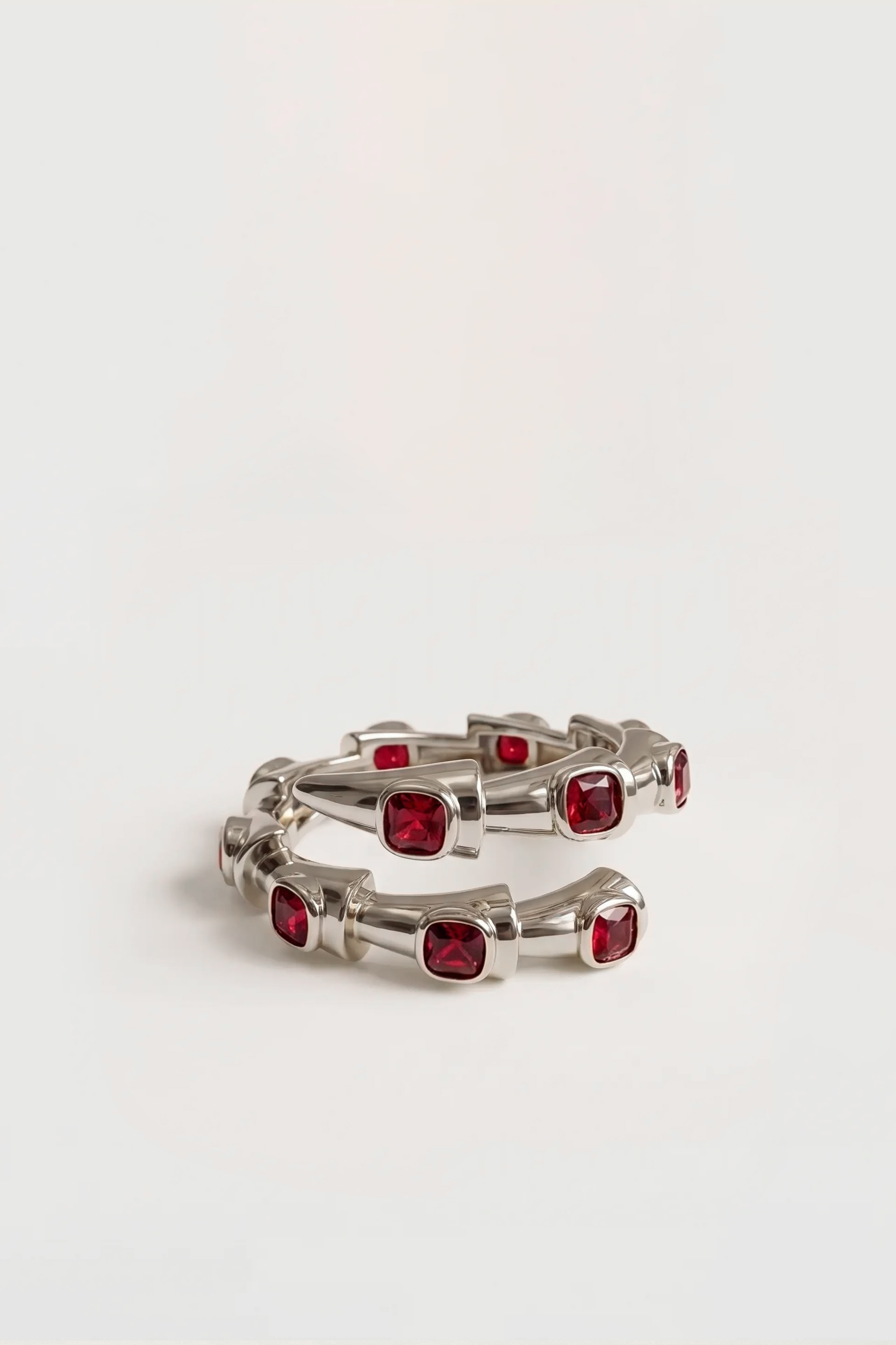 Chica Ring./ Ruby