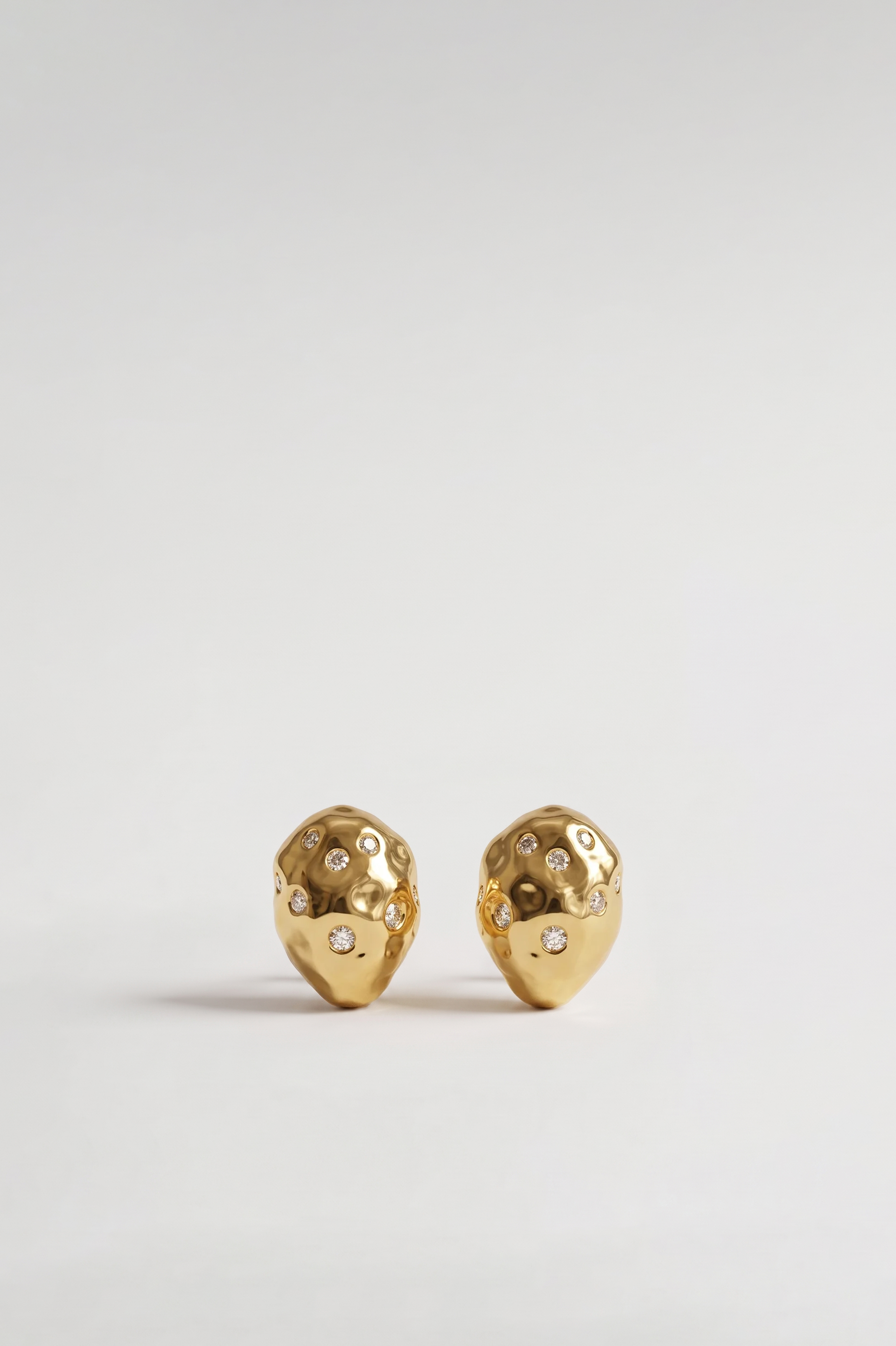 Gur' Studs/ xs.