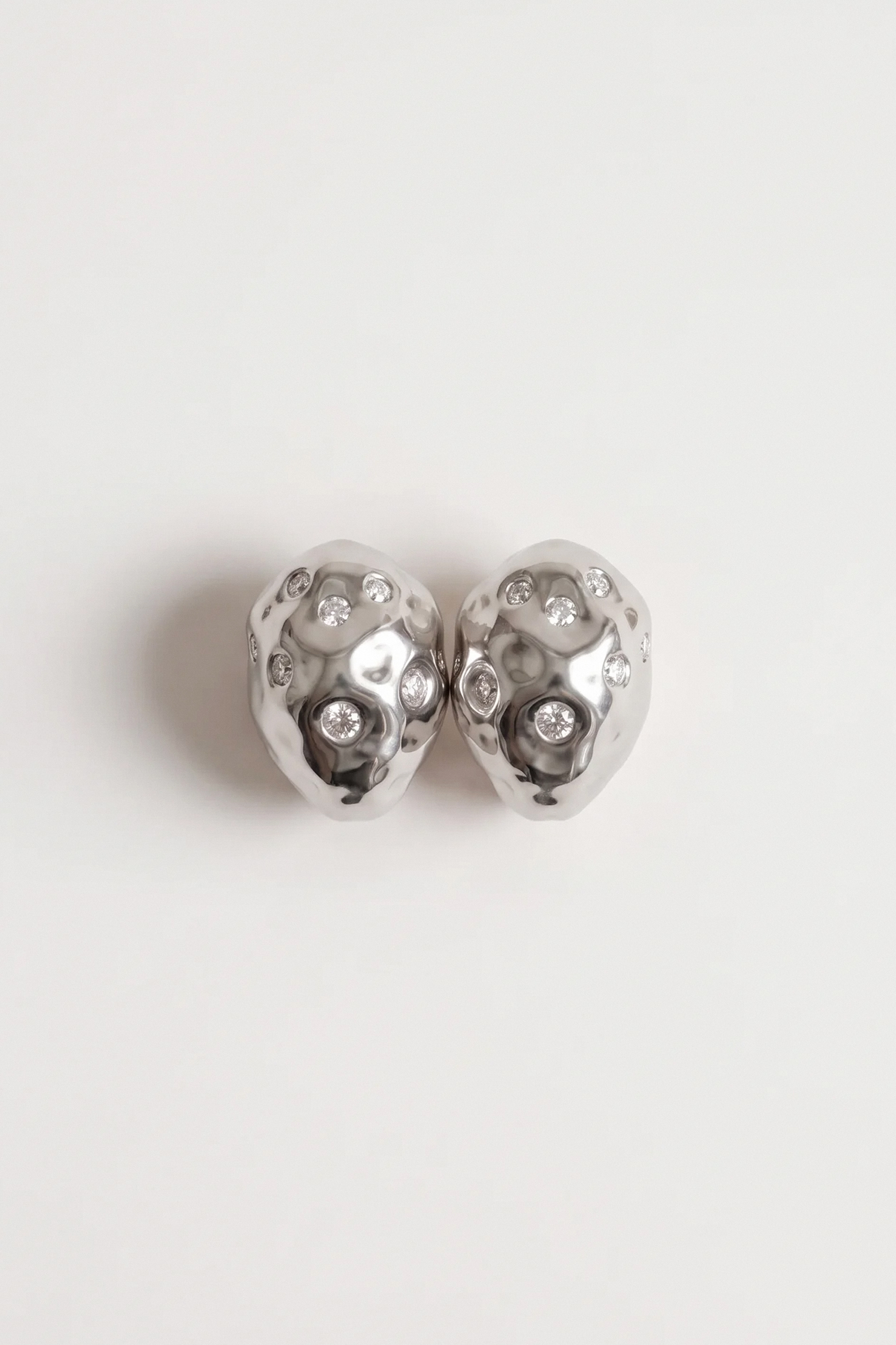 Gur' Studs/ xs.